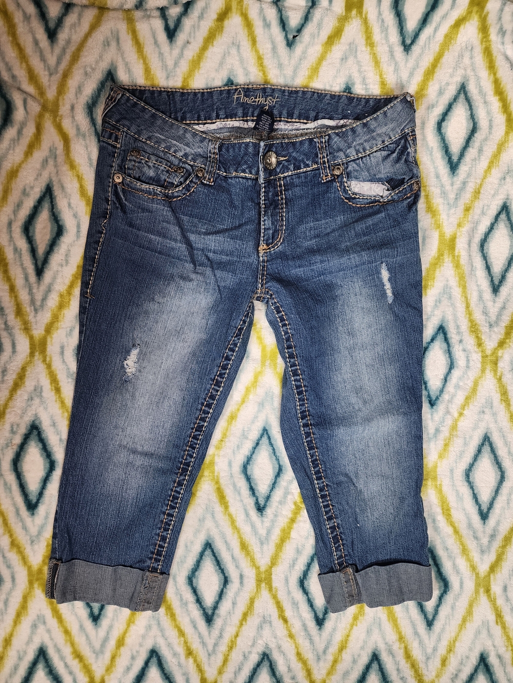 Amethyst Jeans Women's Blue Cropped Capri with Cuffed Hems
